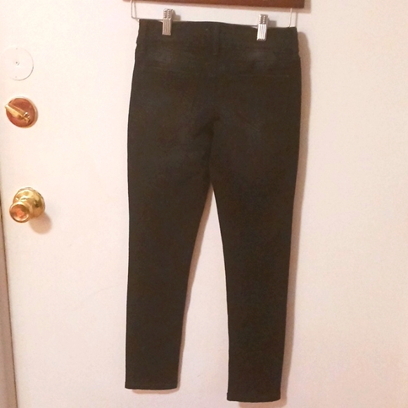 NWT Girl's Black Distressed Skinny Jeans - Picture 2 of 5